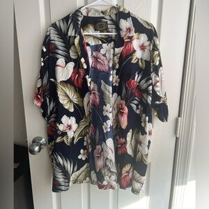 Vintage Men’s Hawaiian Shirt